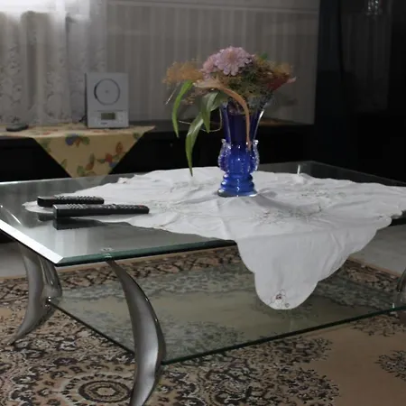 Apartman Cedar House