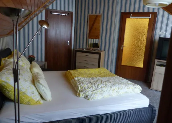 Cedar House Apartament *